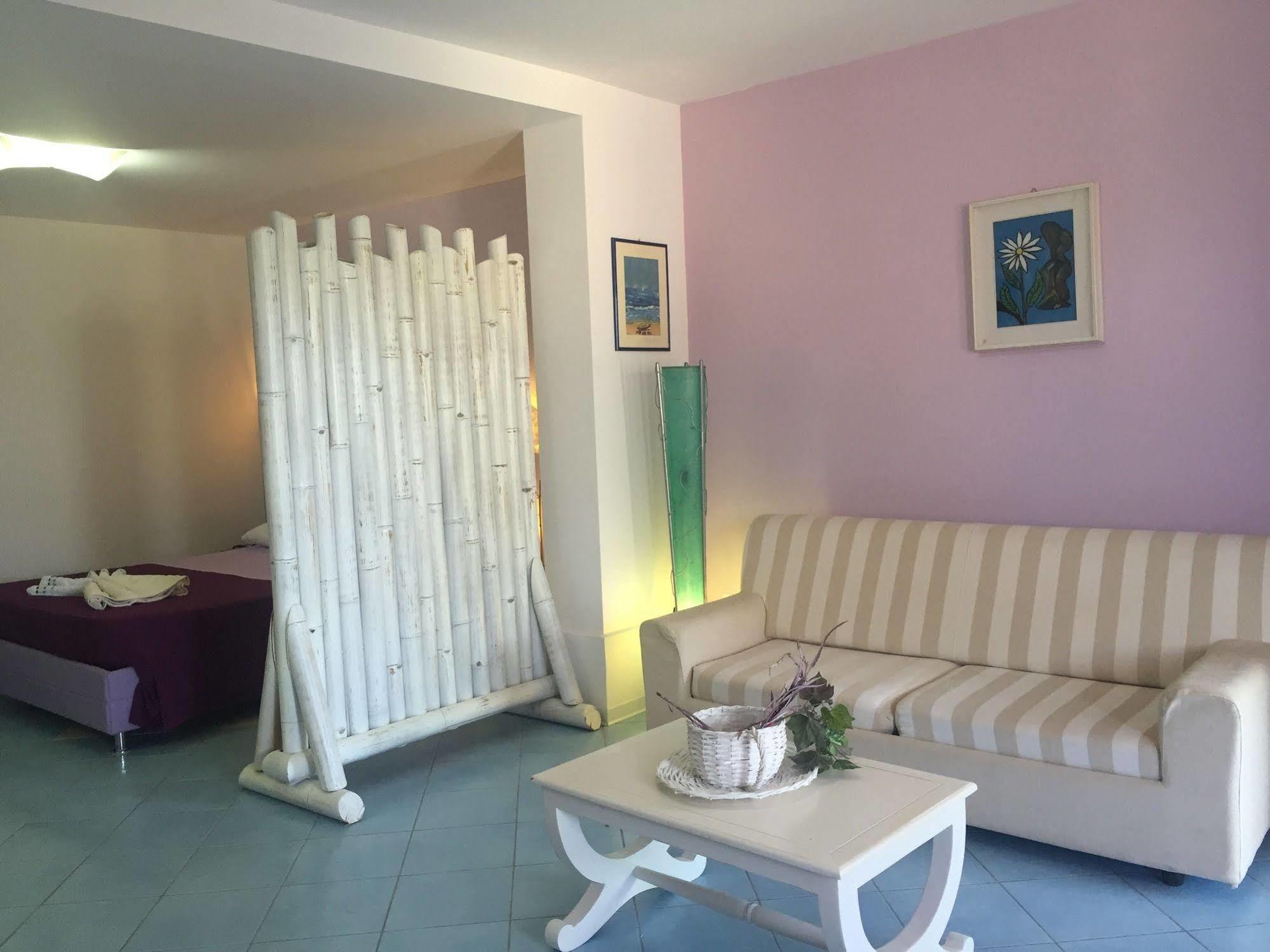 B&B Villa Pimm'S Zambrone Eksteriør billede